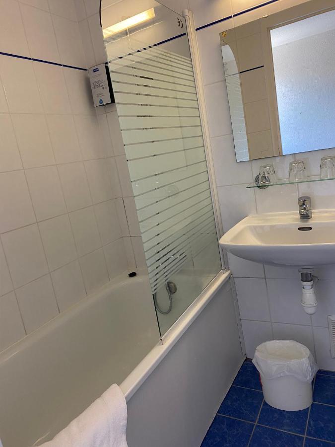 Shelder Hotel - Cherbourg En Cotentin - Equeurdreville Eksteriør bilde