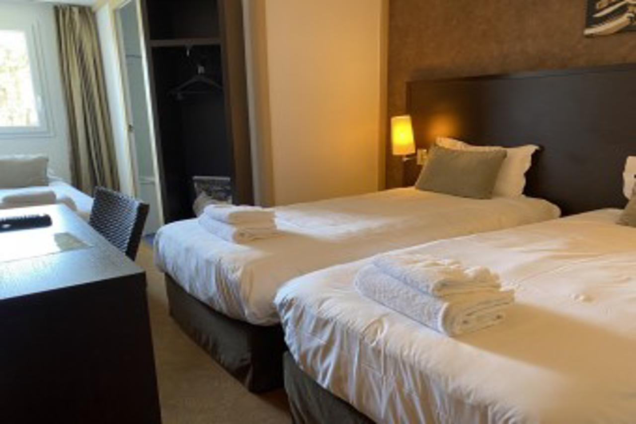 Shelder Hotel - Cherbourg En Cotentin - Equeurdreville Eksteriør bilde